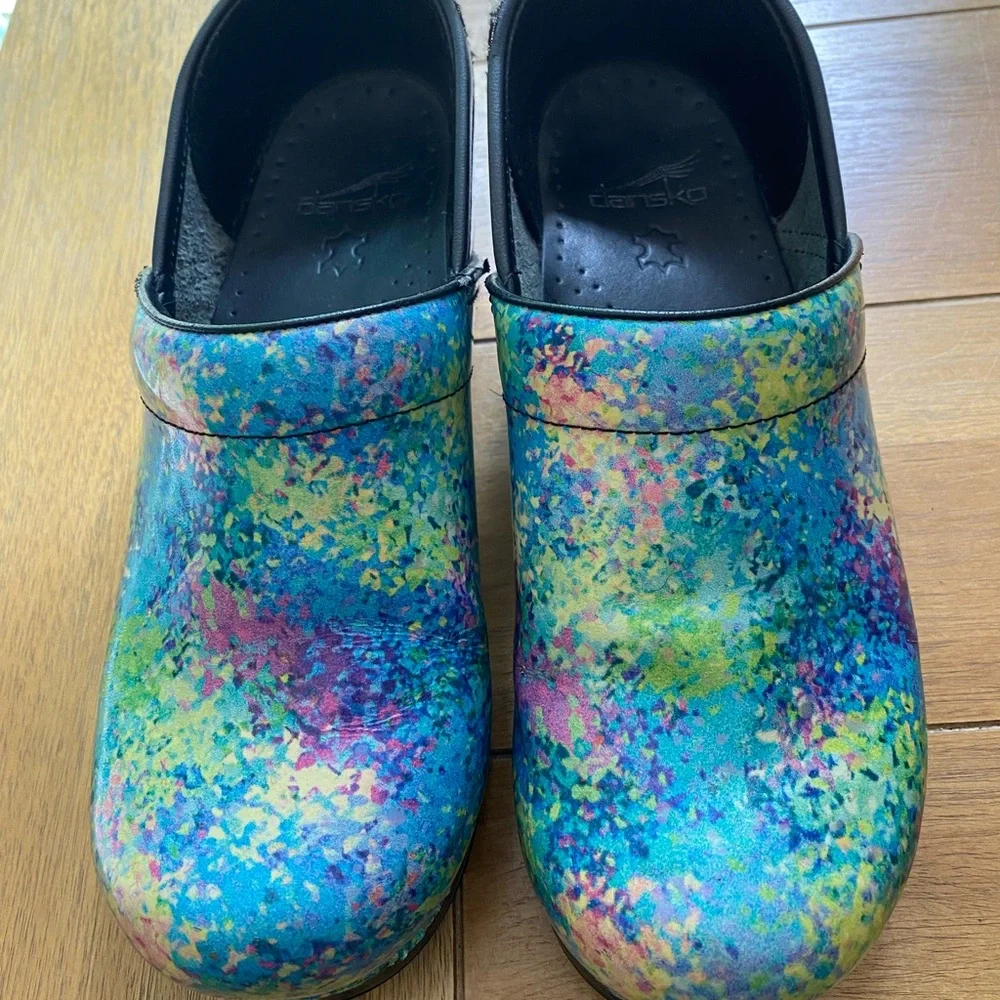 Dansko Watercolor Clogs Shoes Sz. 8.5 / 39 - Picture 1 of 12
